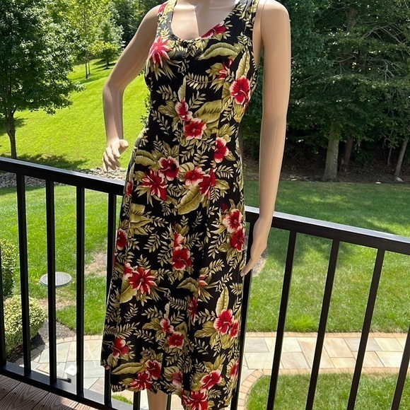 Alix Taylor Black/Green/Red Floral Long Dress